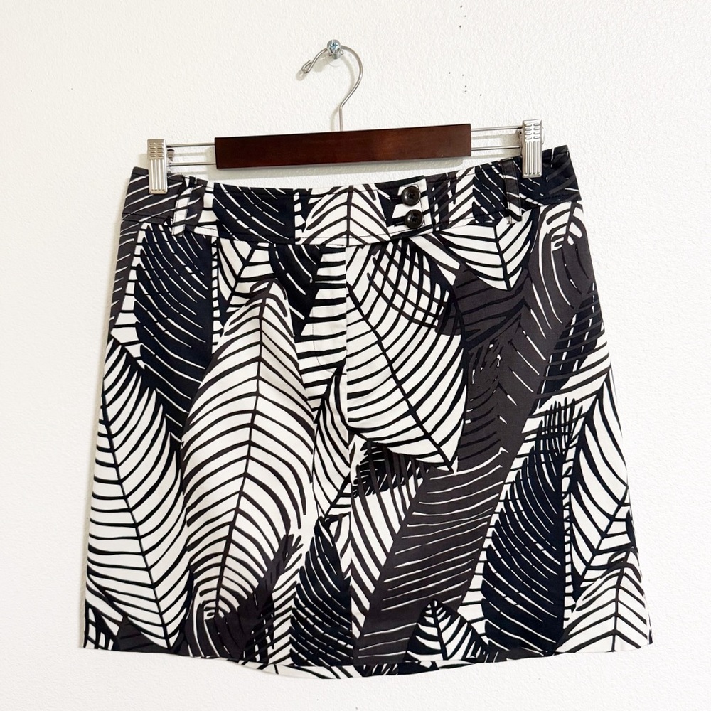 White House Black Market Tropical Leaf Print Skirt